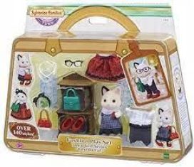 Sylvanian Families Sf Muotileikkisetti ja smokkikissa 5462 POISTUU