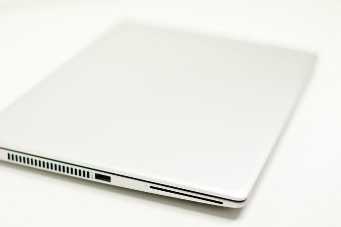 HP Elitebook 745 G5 kunnostettu tietokone HP EliteBook 745 G5 on huippuvalinta liikkuvalle tyoskentelijalle tai